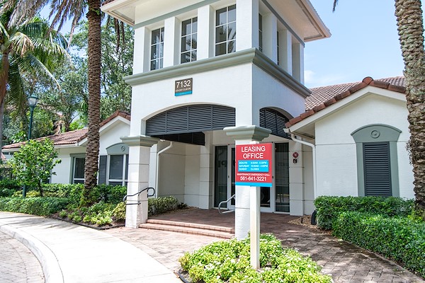 Leasing office at the Crimson Waters residence